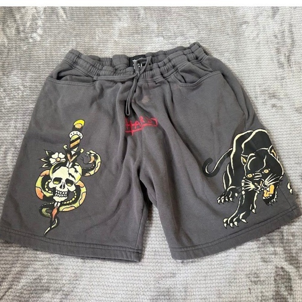 Ed Hardy Mens XL Gray Tattoo Graphic Sweat Shorts Panther Skull 34X7.